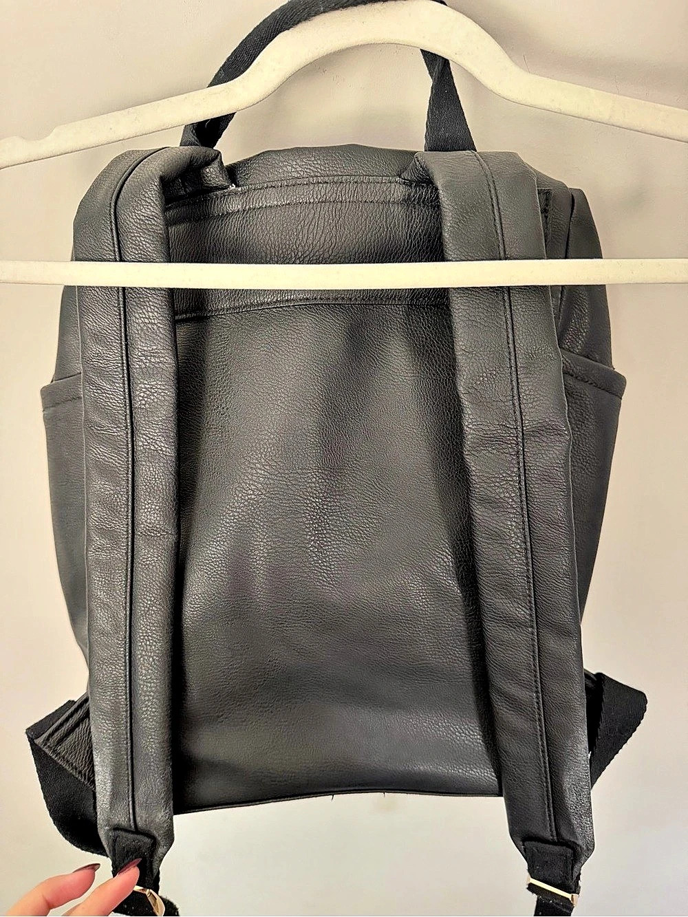 Universal Threads Black Backpack - Picture 2 of 5